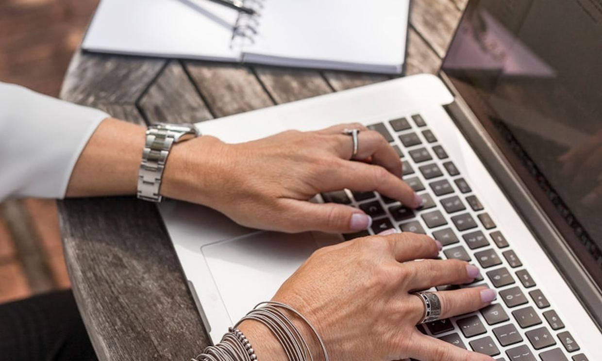 Mentor-led Mastermind Group for solopreneurs