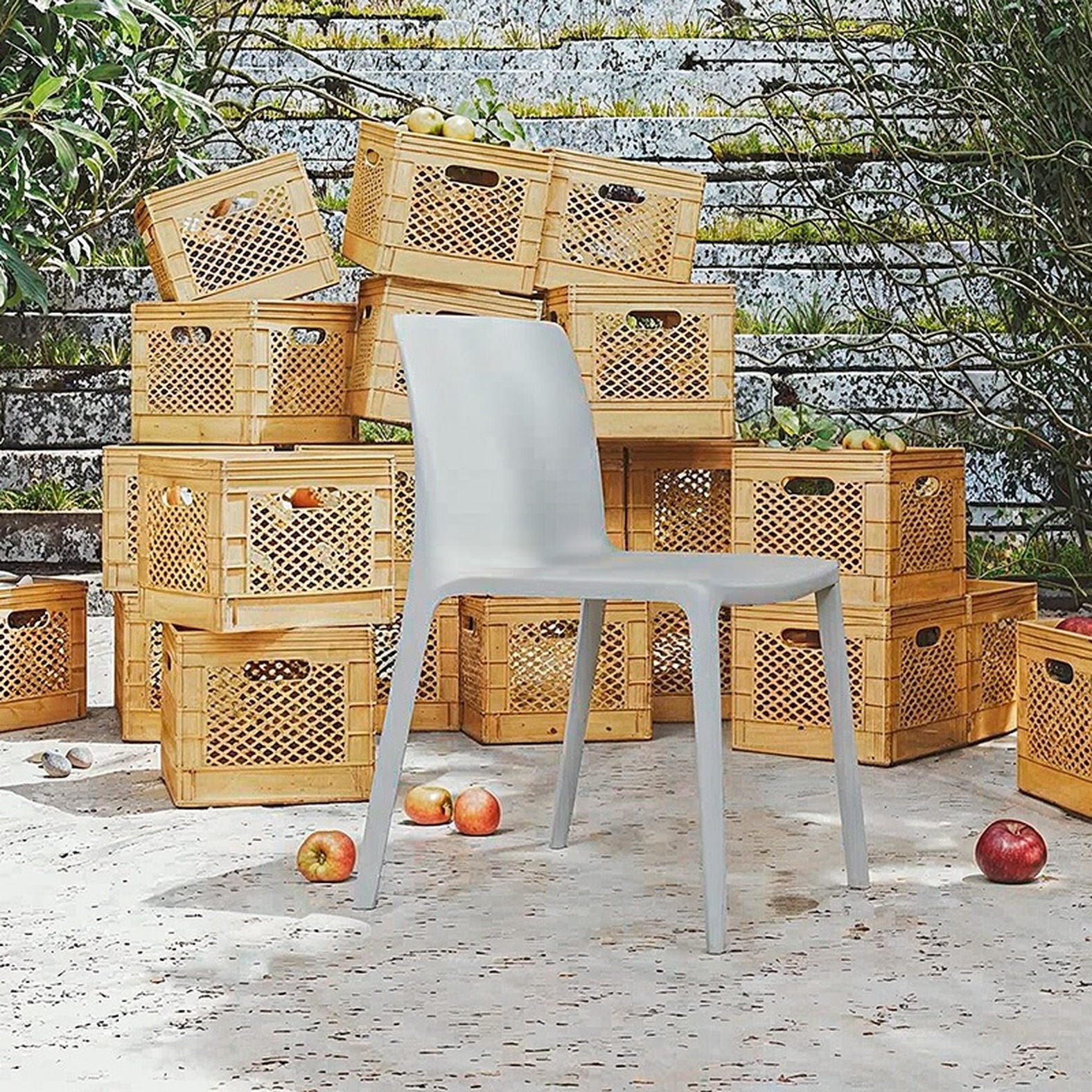 Actiu for 060126 issue editorial fluit-cajas