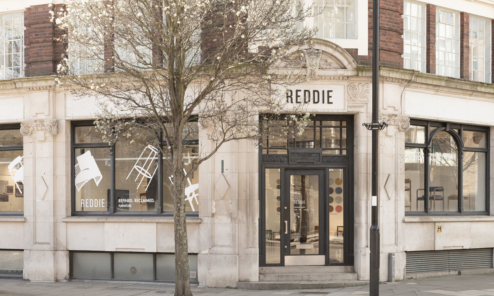 Australian brand Reddie has opened its first European showroom in Clerkenwell, introducing its sustainability-focused, design-led commercial furniture to the European market - OnOffice | Design at Work