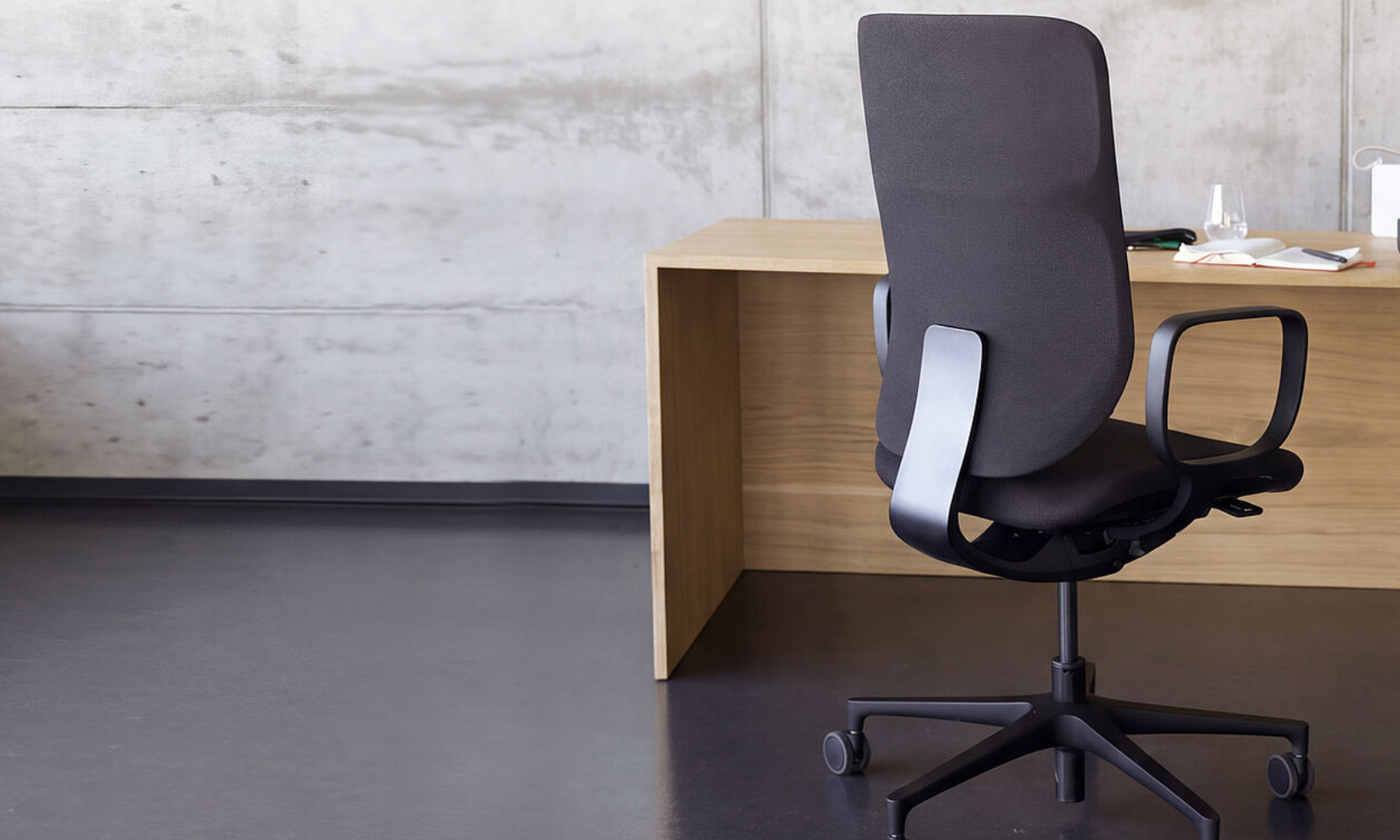 LOOC by Klöber: Designed to meet the demands of modern working environments — officing.
