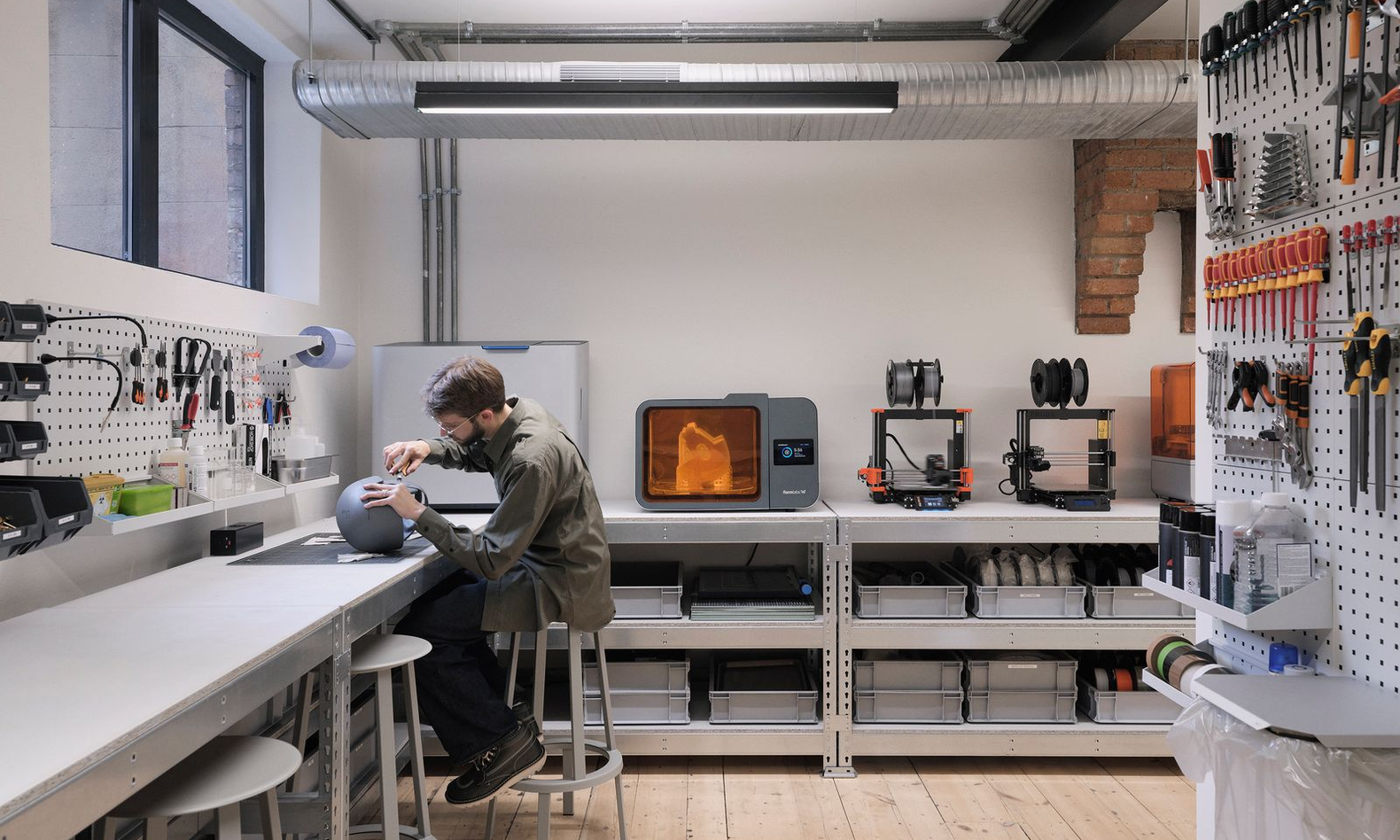 Industrial-design studio Blond has completed a major overhaul of its London studio to create a pared-back and efficient backdrop for its cutting-edge work - OnOffice | Design at Work