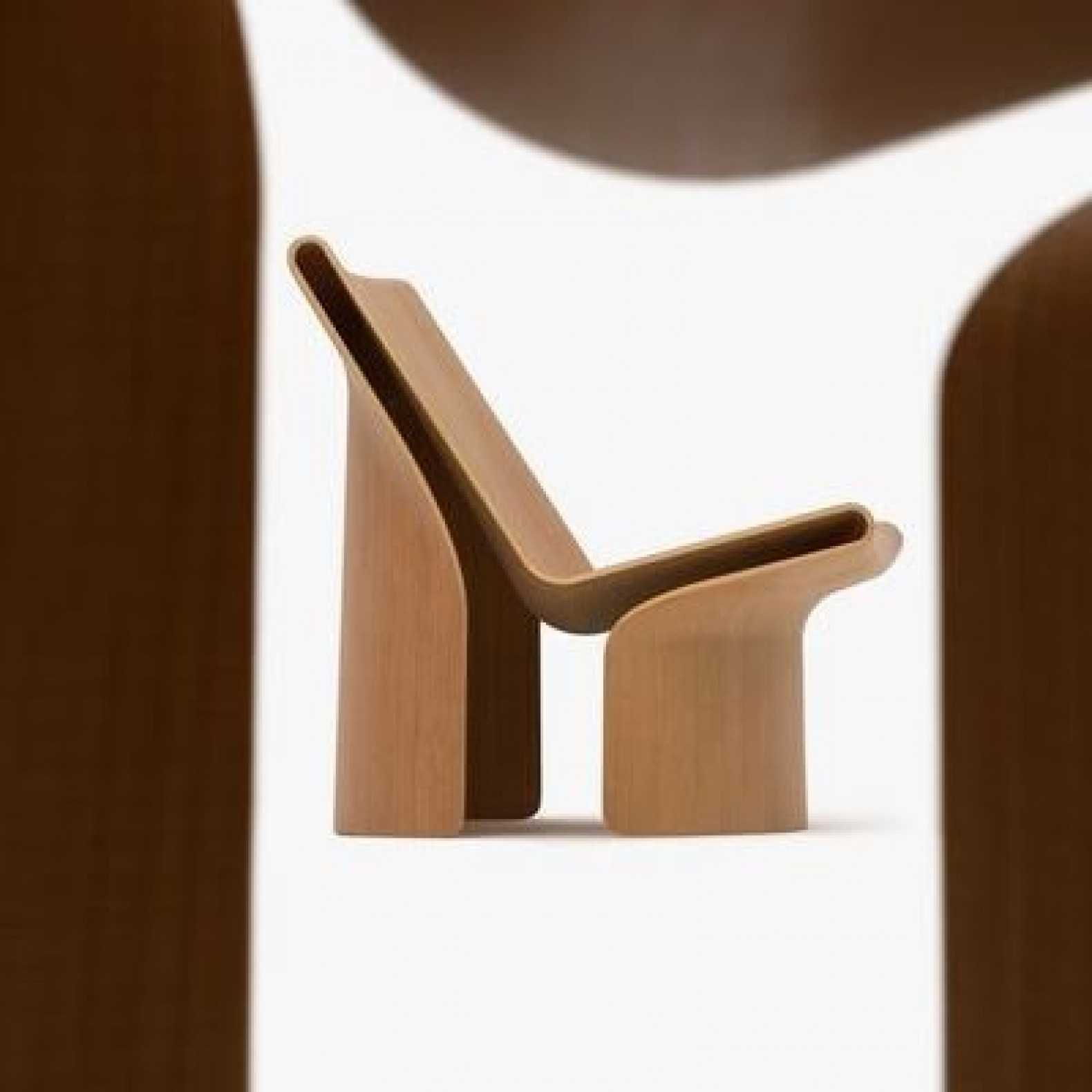 Nathan Martell's Extreme Bent Plywood Layup Chair - Core77