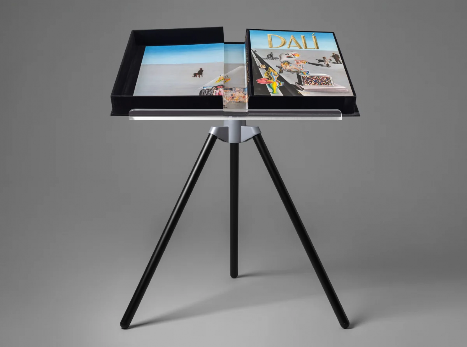 Marc Newson. Bookstand. TASCHEN