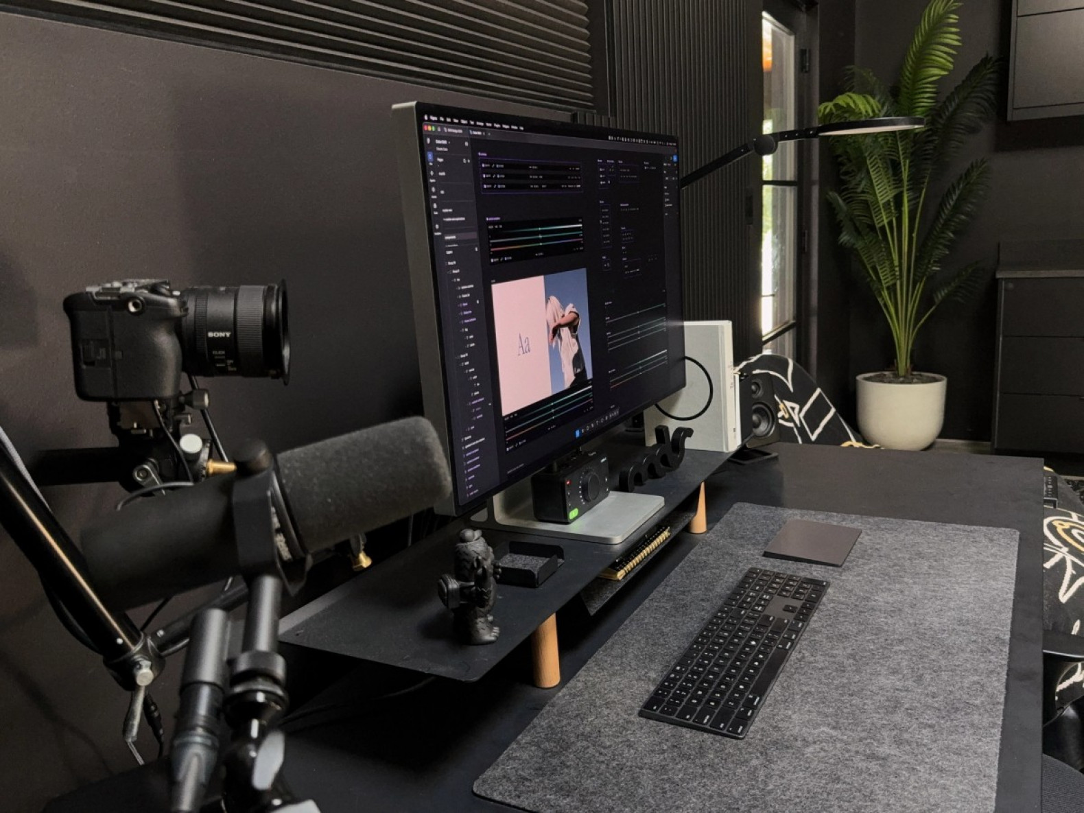 Matt D. Smith — Workspace Tour #539 — Workspaces