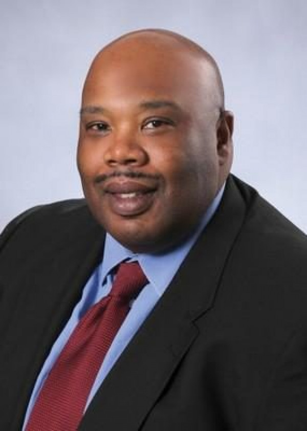 Squire Booker headshot