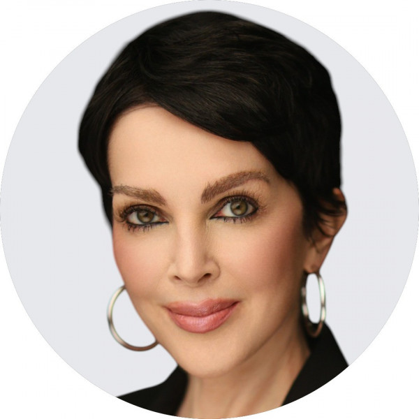 andrea nondorf headshot