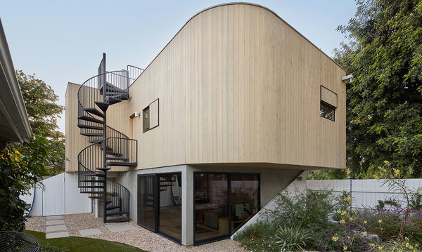 A Curvy ADU Channels Colorful Venice Vibes and Minimalism