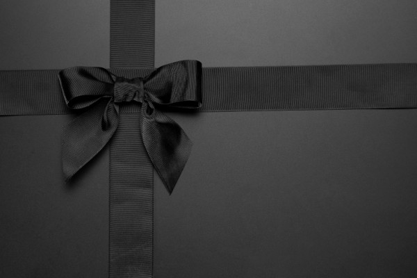 minimal-black-friday-ribbon (1)