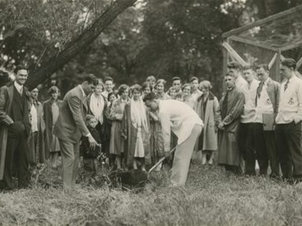 1927-tree-planting
