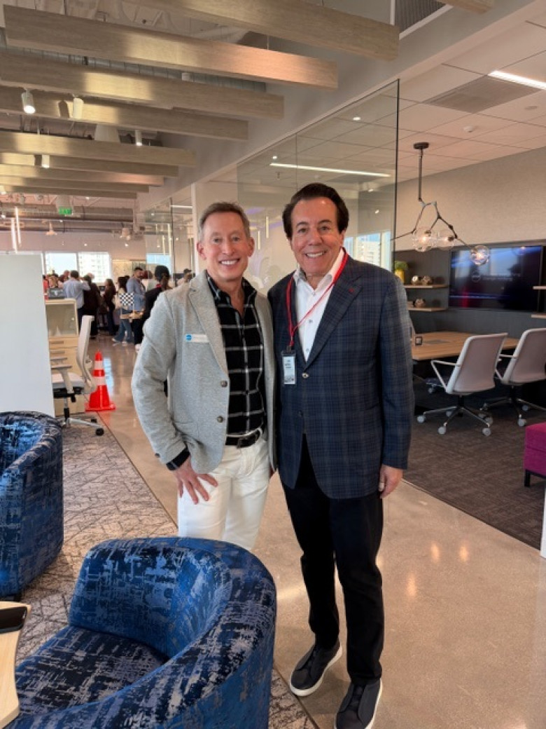 Stephen Viscusi with Michael Fishman VP of marketing of Global